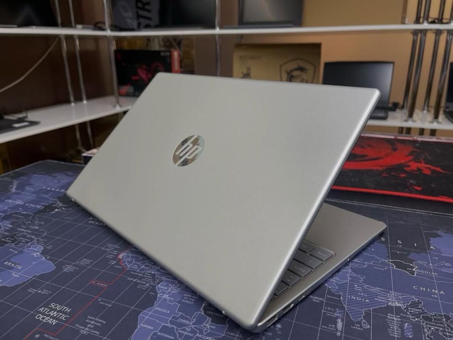 Ноутбук HP Laptop 15 i3-N305/8GB/512GB SSD