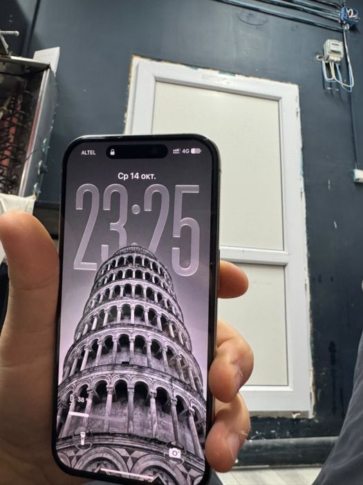iPhone 15 pro без каробки