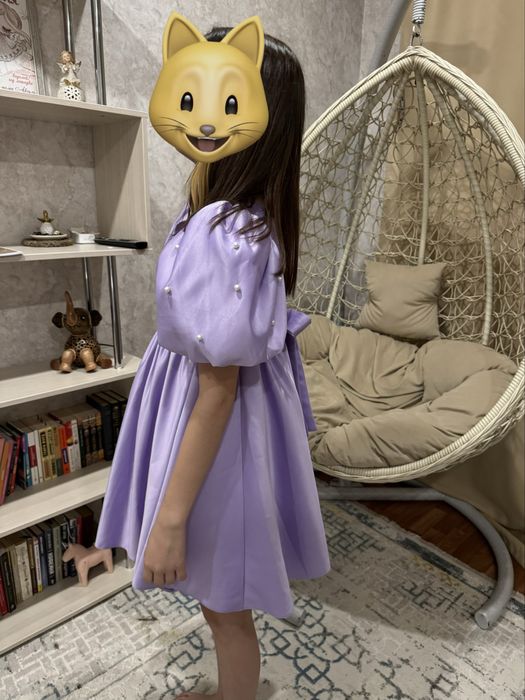 Продам нарядное платье для девочки