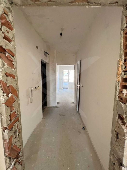 Продава се Тристаен апартамент в Варна, Възраждане 2 - 55 кв.м за 1437 €/кв.м - Снимка #6