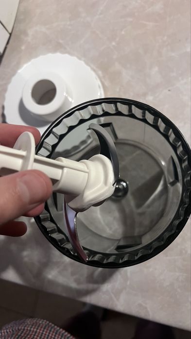 Dob Tocator Philips Daily Collection HR1393 / 00, 450W, 700 ml, cutit din otel