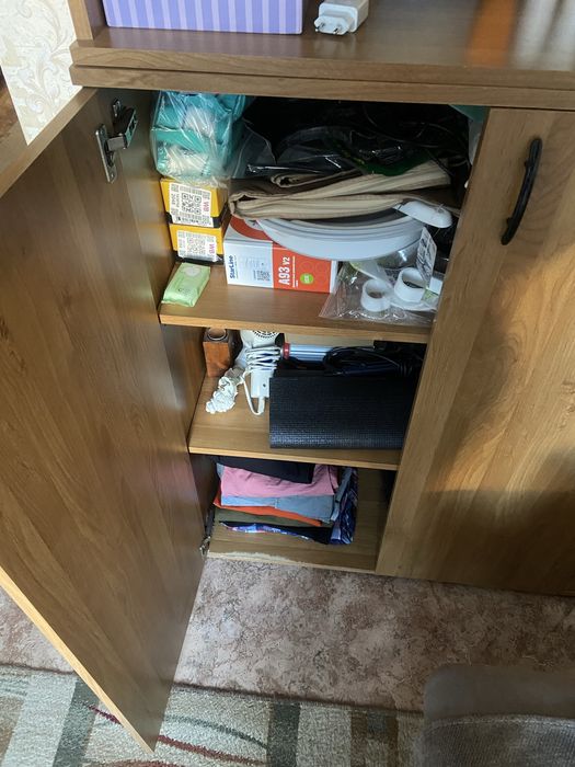 Продается стенка в спальню