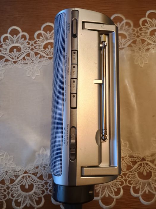 Sony model: icf-904L