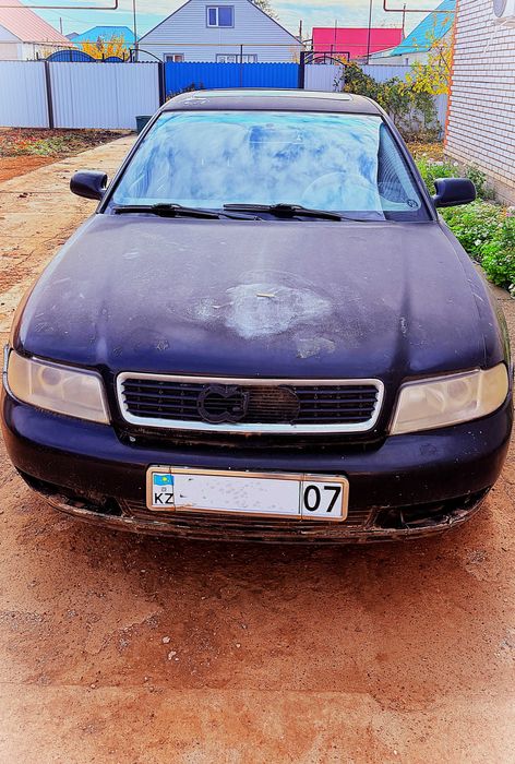 Audi A4 1,8 2000 г.в.