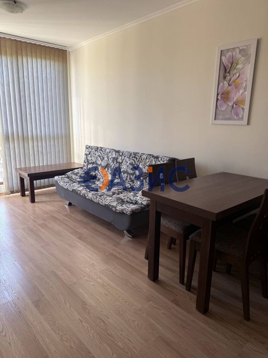 Продава се Двустаен апартамент в к.к. Слънчев бряг - 59 кв.м за 1111 €/кв.м - Снимка #4