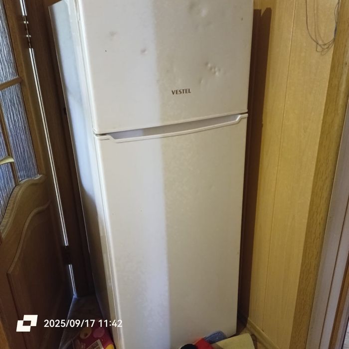 Холодильник продам