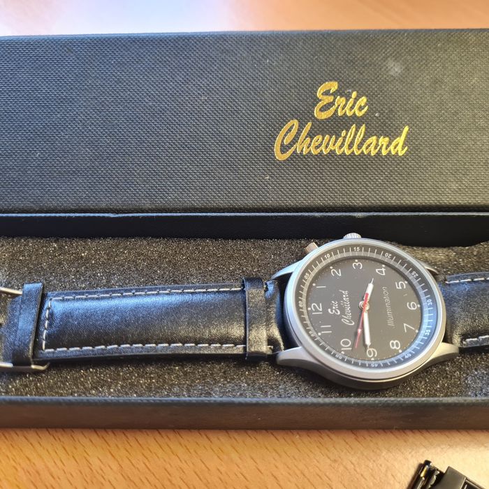 Ceas bărbătesc foarte frumos