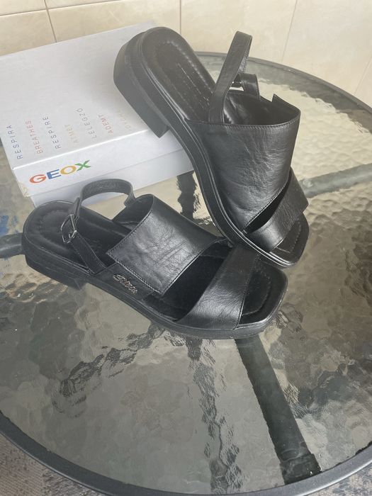 Дамски сандали естествена кожа