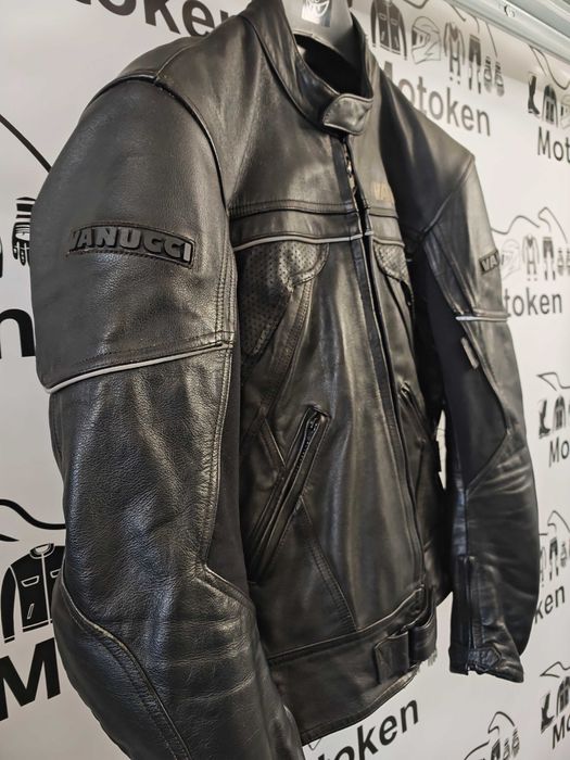 Costum moto piele Vanucci marime 52 lung