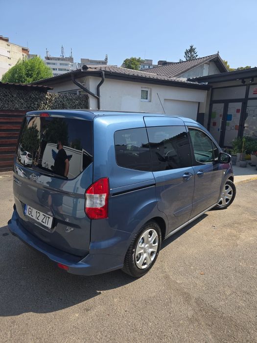 FORD Tourneo Courier 2020 — imagine 4