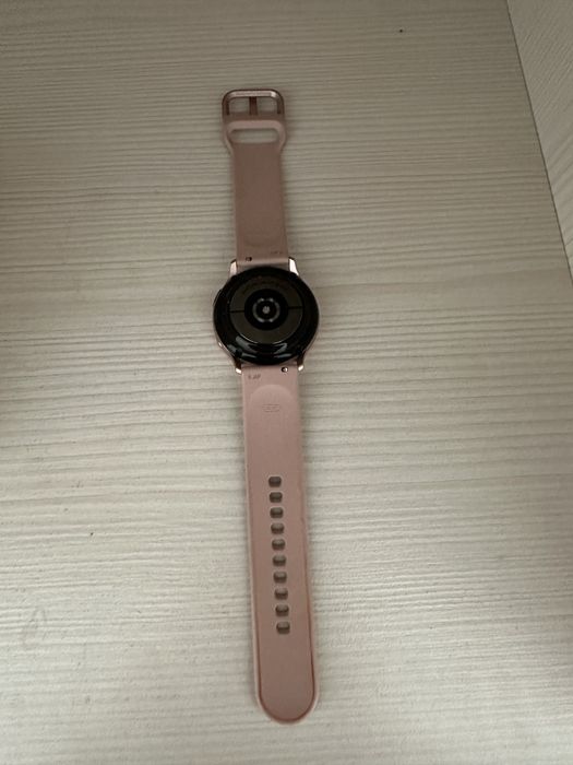 Продам смарт часы Samsung Watch Active 2 40mm
