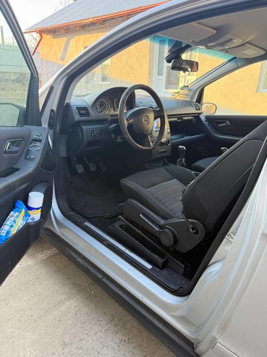 Vând Mercedes a160 2006