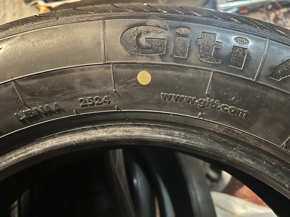 Продам комплект резины