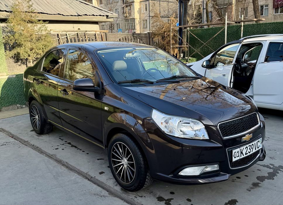 Nexia 3 avtomat arenda yoki naxt