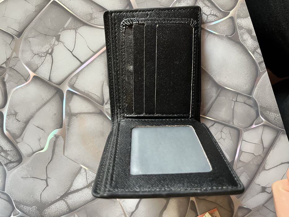 Портмоне на louis vuitton