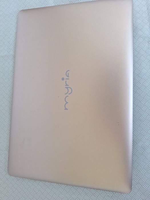 Vand laptop Myria 8311GD , 13.3" + husa