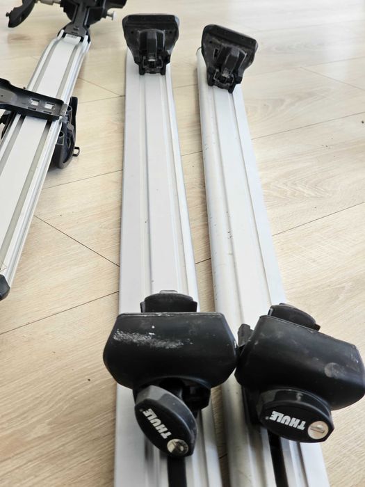 Алуминиеви напречни греди Thule Aero Bar с крака Thule Rapid System (за класически рейлинги)