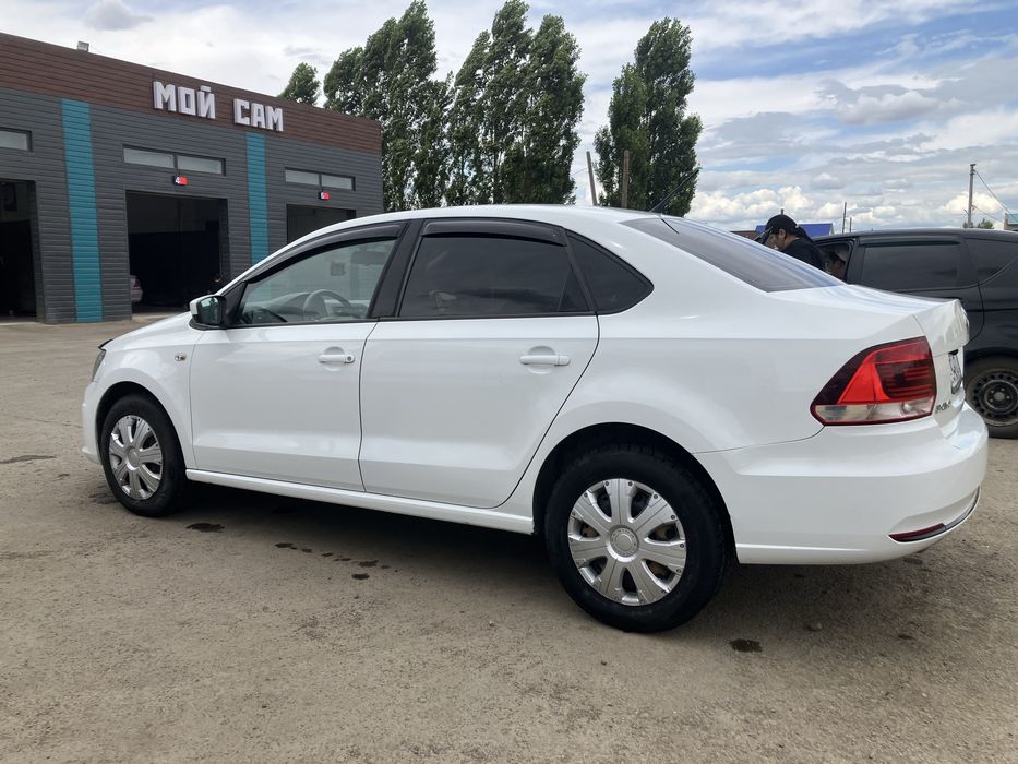Продаю поло седан 2015