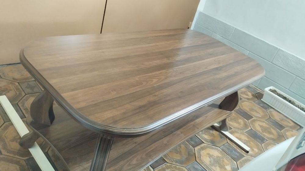 Журнальный столик для дома