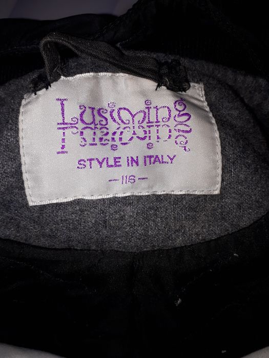 Продам пальто на девочку