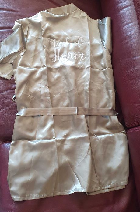 Кума комплект: Сатенен халат и туту L+ Пантофи +ластик+слънчеви очила