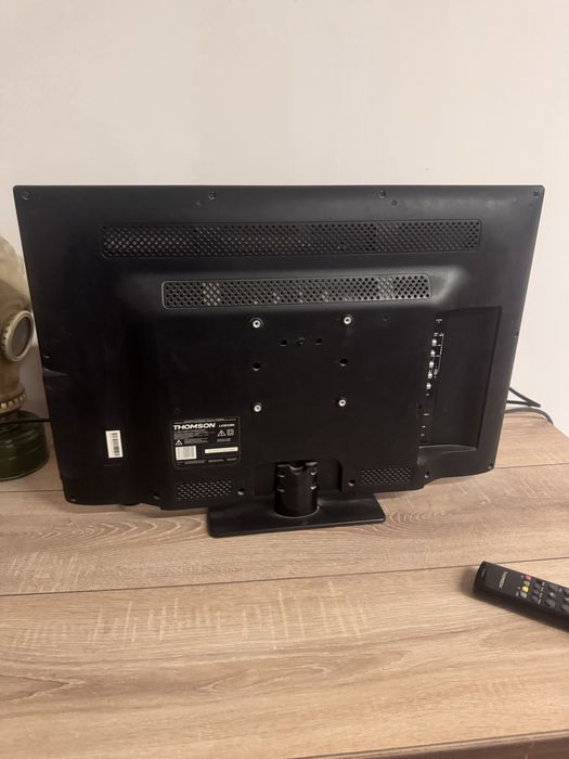 Телевизор монитор Thomson L23D3260 23 диагональ