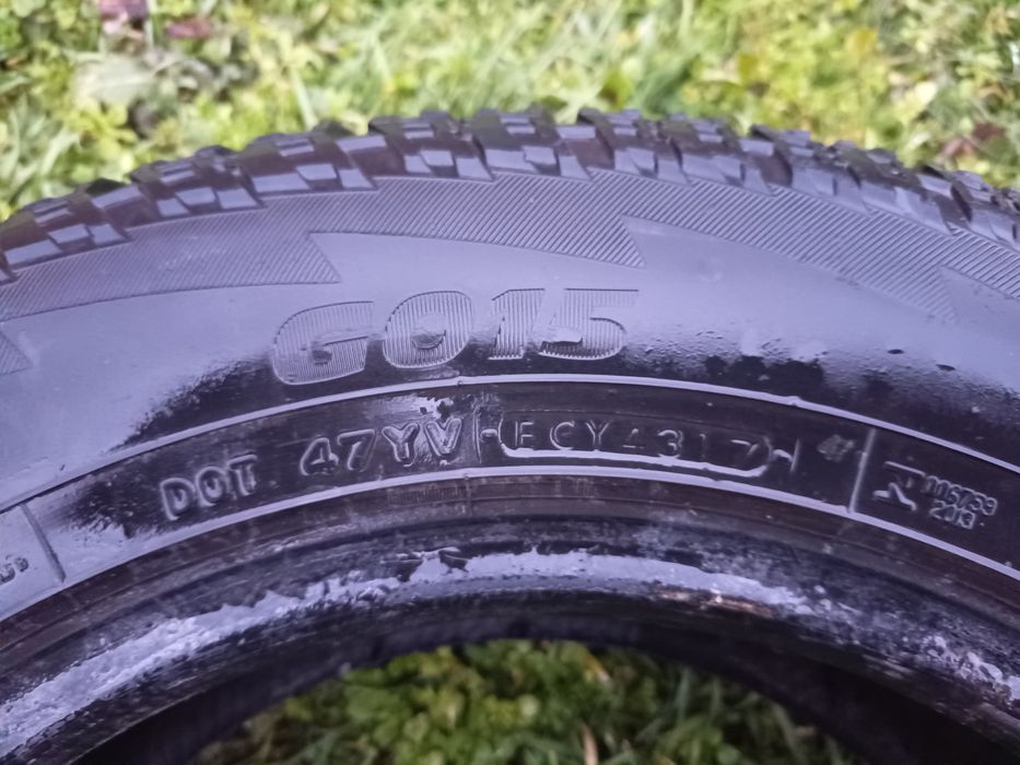 215 70 16 Yokohama Geolandar