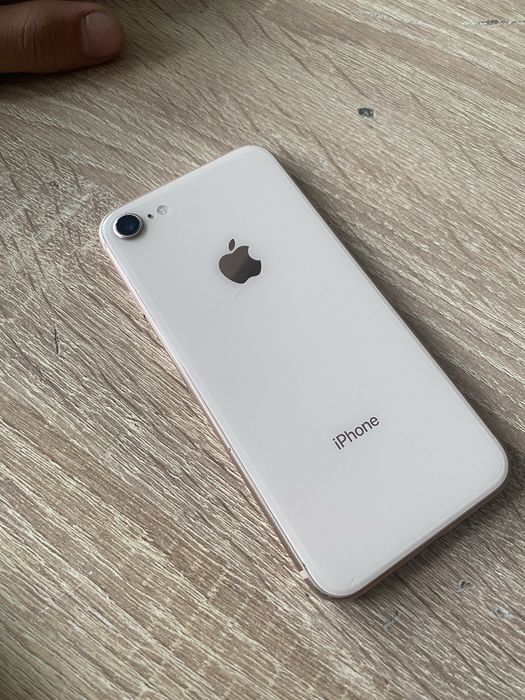 Iphone 8 64гб 72эмкость