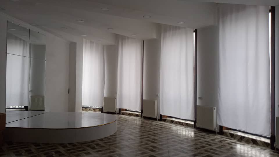 Podyum kelin liboslari saloni uchun