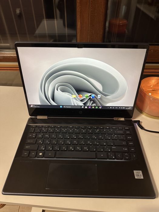 Hp Pavilion  2in1 14inch