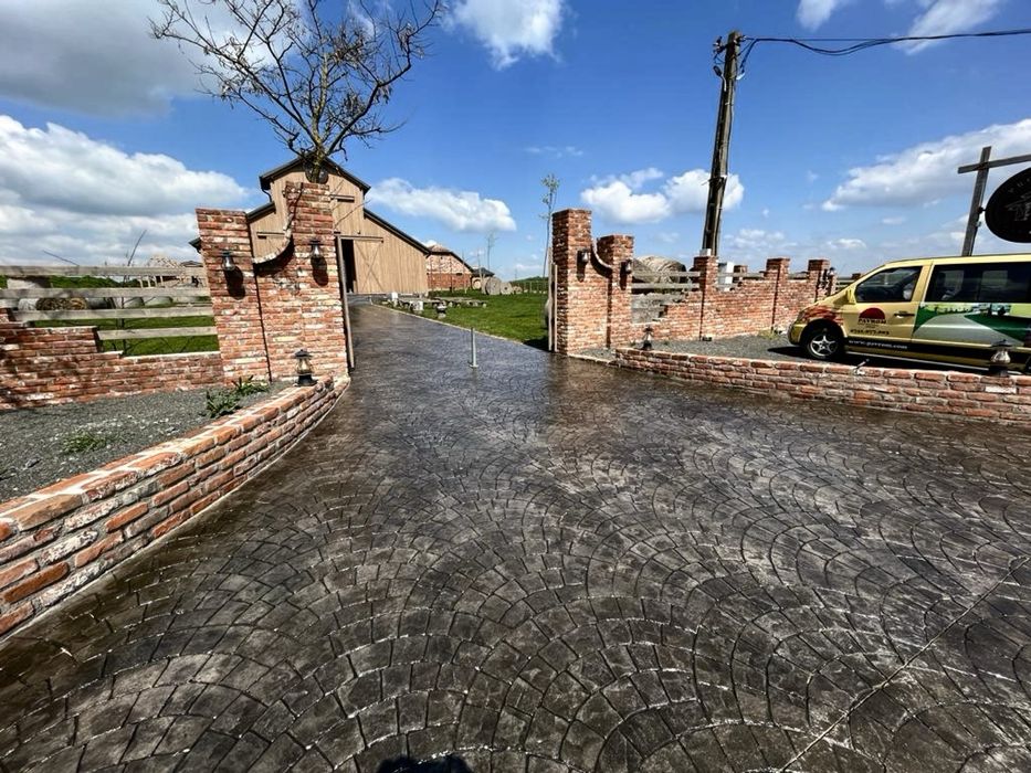 Pavaj beton amprentat, alei betonate, platforme betonate