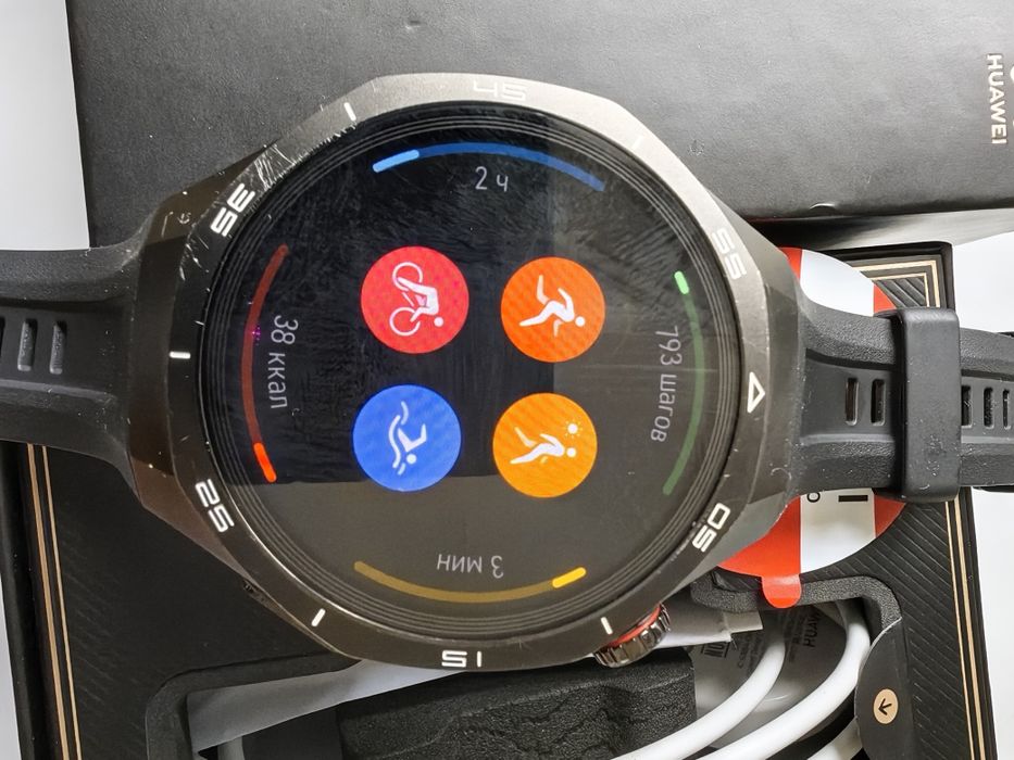 Смарт часы Huawei watch gt 5 pro.