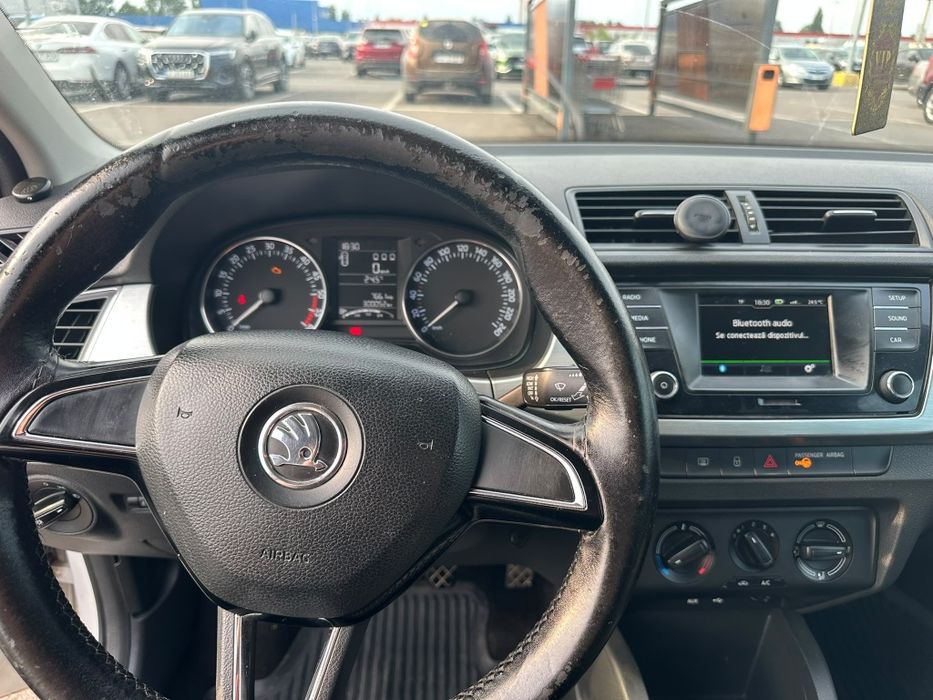 SKODA Fabia 2015 — imagine 4