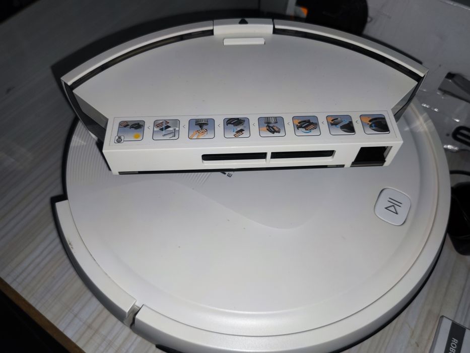 Прахосмукачка робот Rowenta X-PLORER 20 RR6825WH, 0.25L, 3 функции!