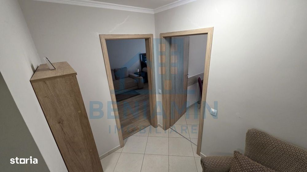 Garsoniera decomandata spatioasa Tractorul Coresi 52mp parter