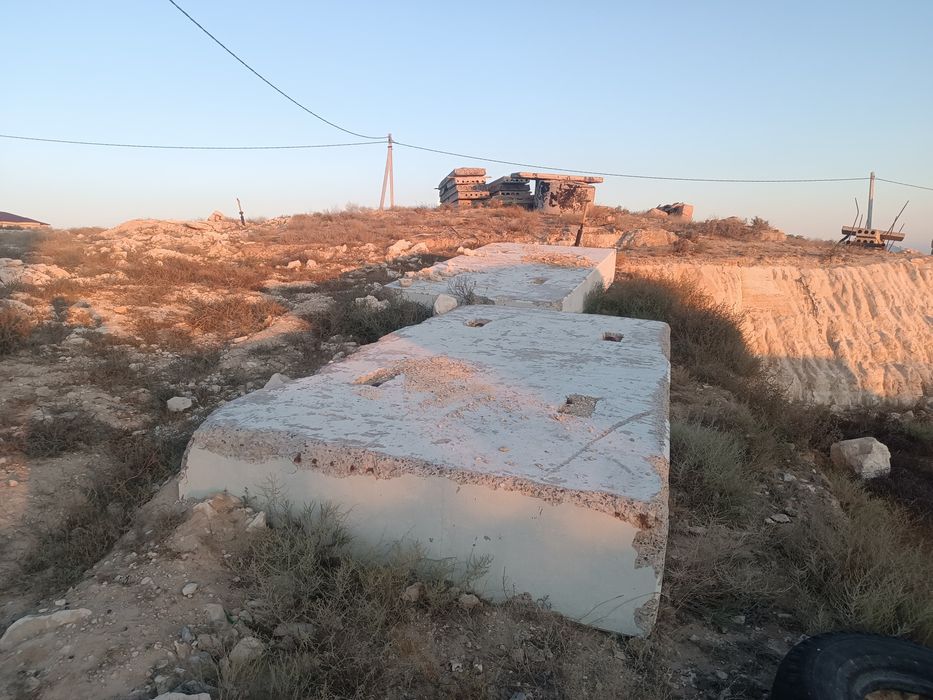 Плиты бетонные б/у