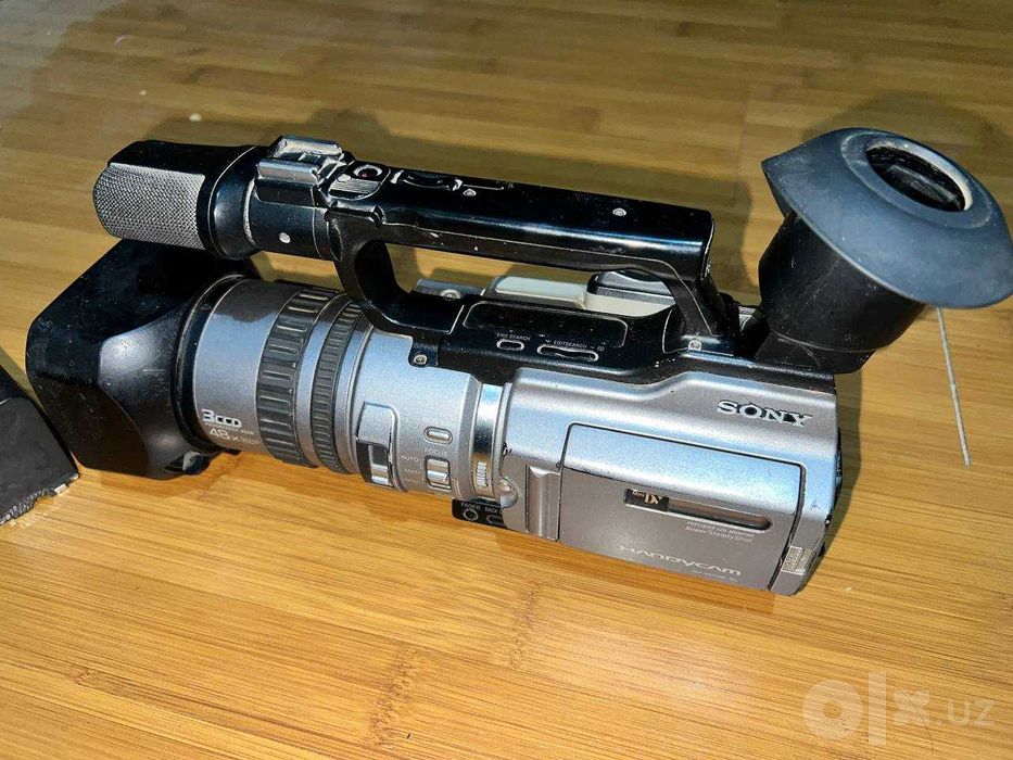 Видеокамера Sony  2100E нужна профилактика miniDV