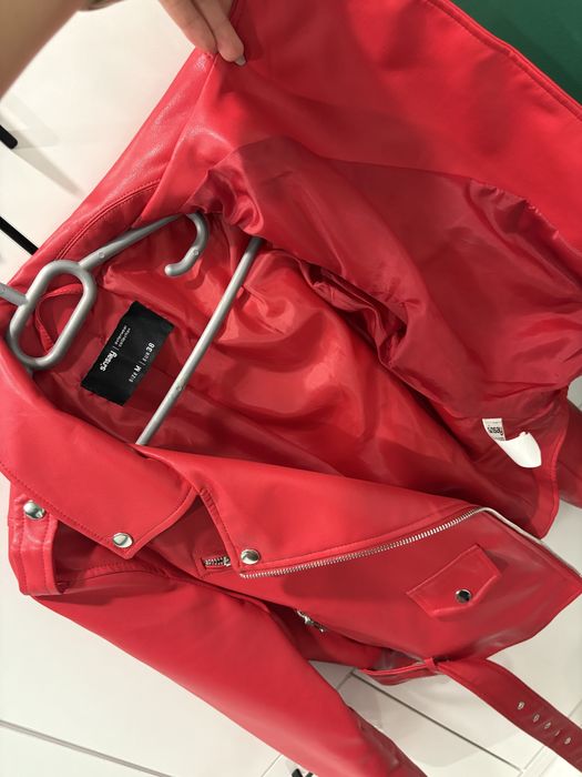 Червено яке от еко кожа