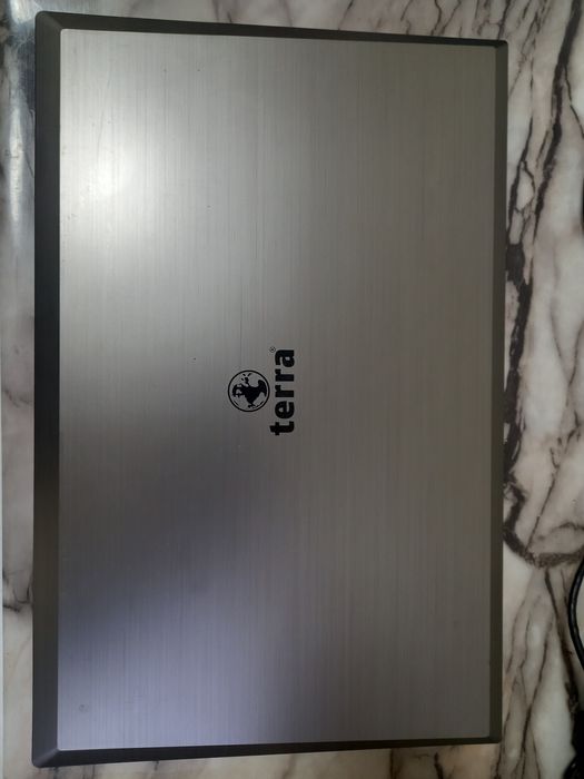 Лаптоп Terra Mobile 1712 17.3 Intel® Celeron® 1037U 8gb DDR3 SSD