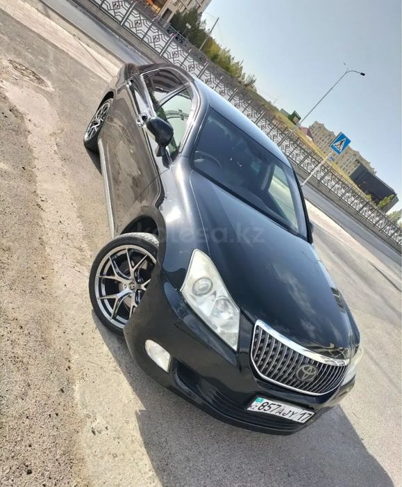 Тойота краун маджеста 200