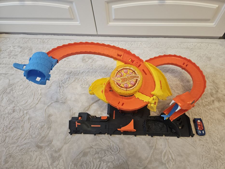 Set de joaca Hot Wheels City - Pizzeria Atacul Cobrei