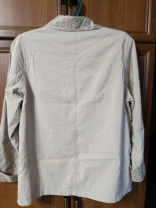 Продам женские куртки!