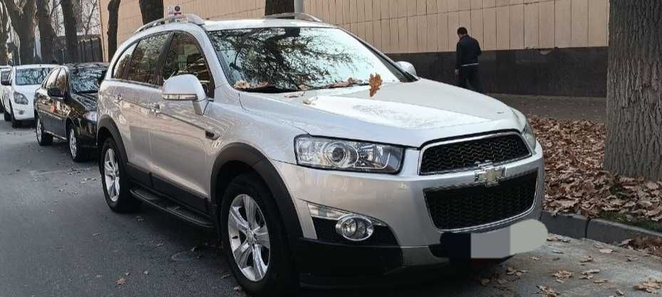 Chevrolet captiva 2011, 3.0l