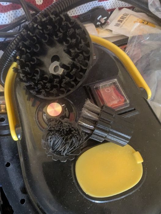 Пароочиститель с насадками