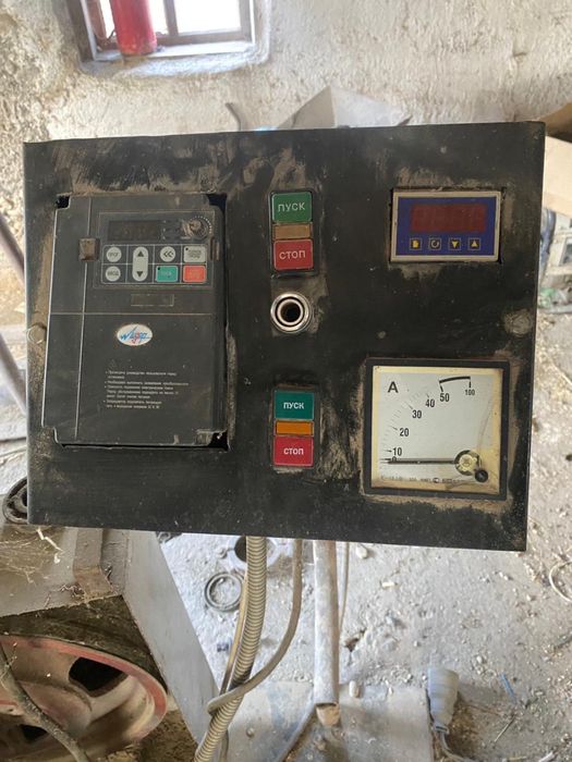 Экструдер гранулятор сенорезка дробилка мешалка