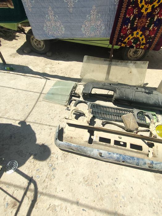 Maskvich 412--- KUZOF ---4 ta balonda turibdi