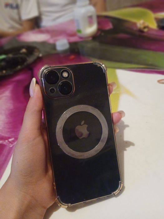 Iphone 13  темно синий