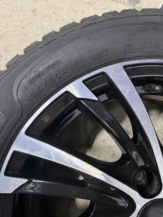 АвтоШина новый 185/60/15