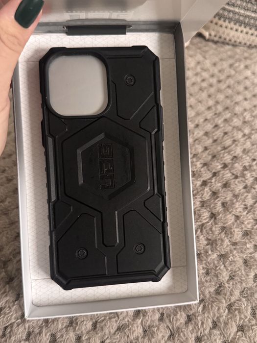 Husa Iphone UAG Pathfinder