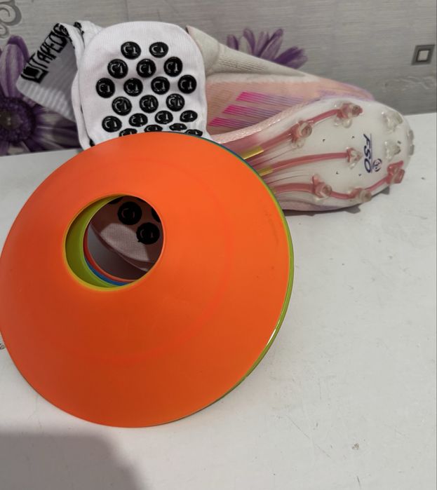 Футбольный бутсы